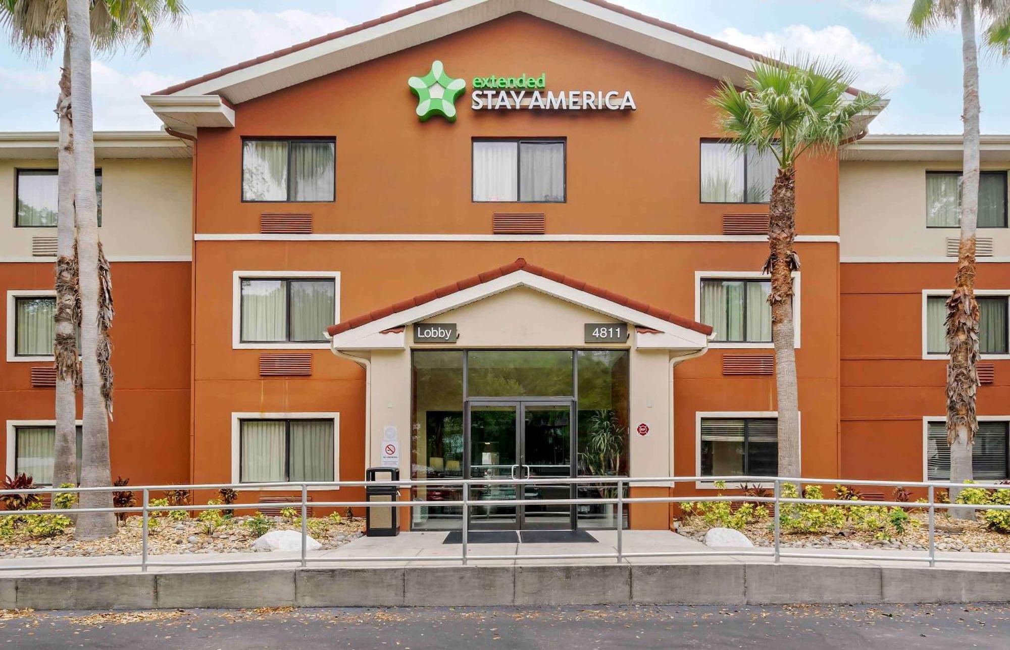 Extended Stay America Select Suites Tampa Airport Memorial Hwy Exterior foto